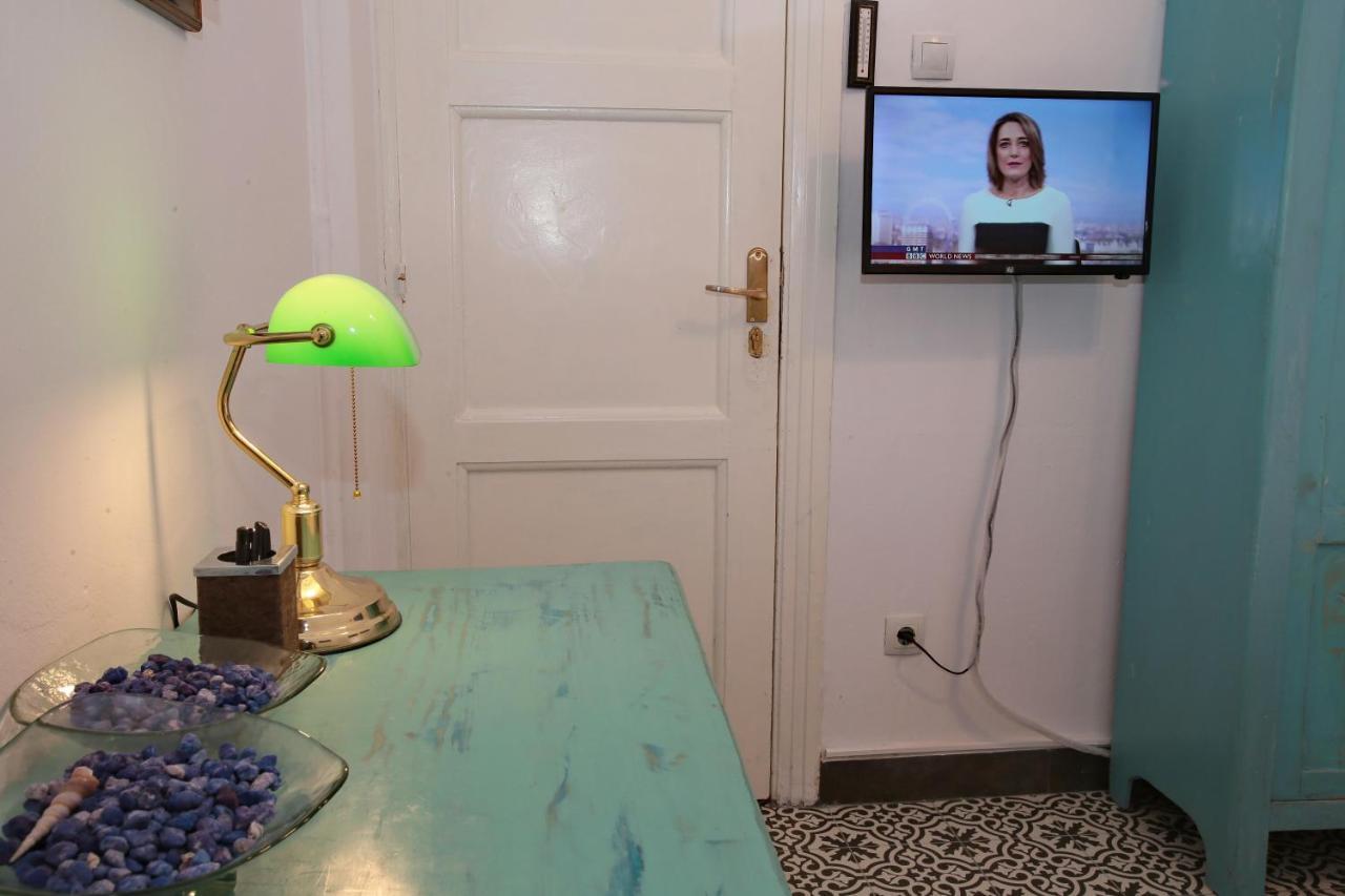 Vintage 1930'S Flat In The Center Of Thessaloniki Appartement Buitenkant foto