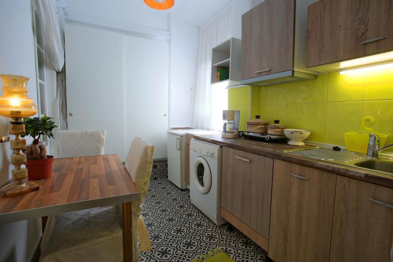 Vintage 1930'S Flat In The Center Of Thessaloniki Appartement Buitenkant foto